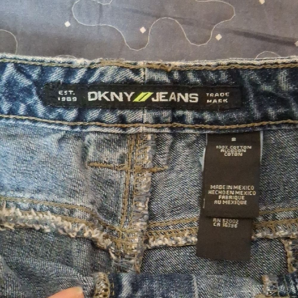 DKNY Jeaens Blue Denim Jeans size 8 - Picture 2 of 6